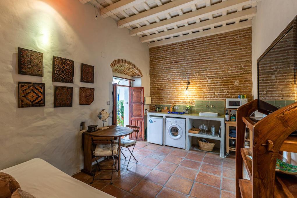 Azogue Suites Con Patio Privado Tarifa Ngoại thất bức ảnh